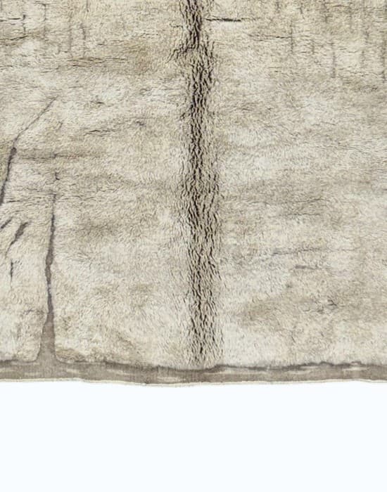 Close-up of Hb3597 showing the Berber knot in natural Atlas Mountain wool