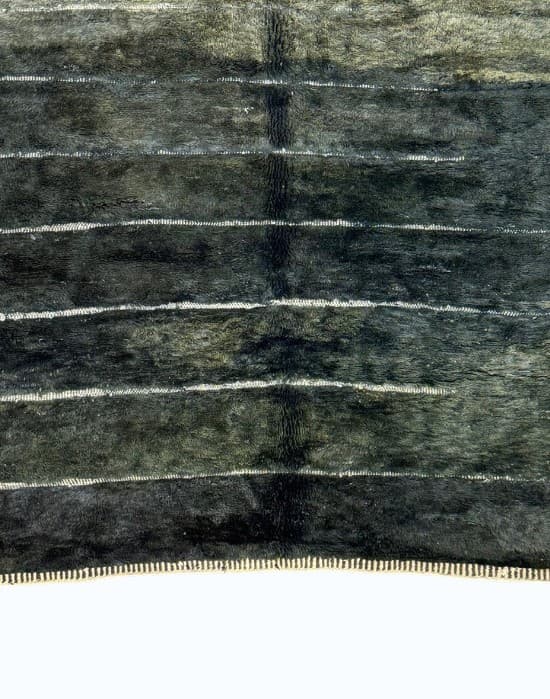 Close-up of Hb3793 showing the Berber knot in natural Atlas Mountain wool