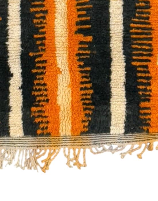 Close-up of Kil4875 showing the handwoven texture